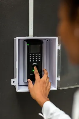Control de asistencia conectado con nómina para reducir errores, automatizar incidencias y mejorar la administración del personal.